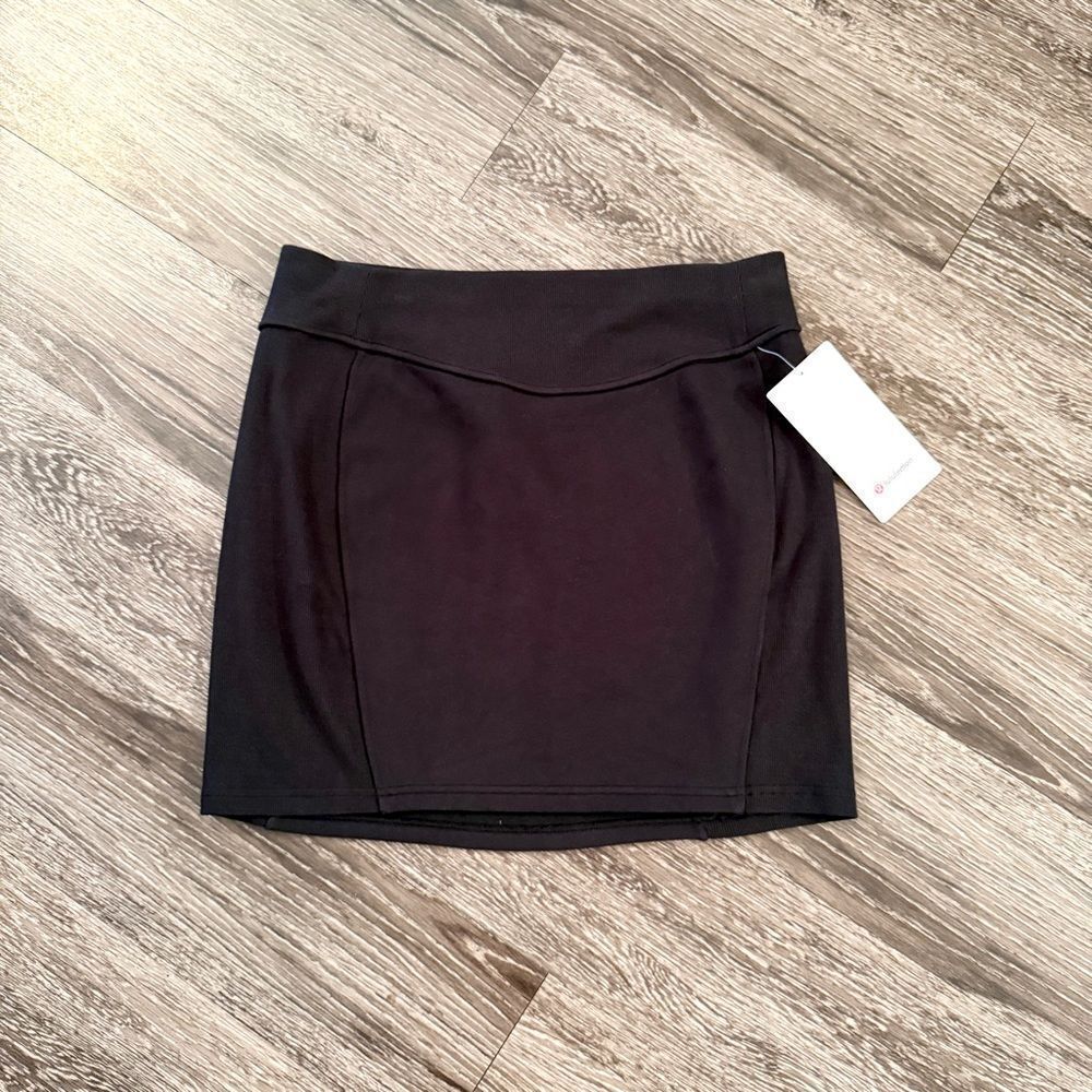 Lululemon Scuba HR Mini Skirt New